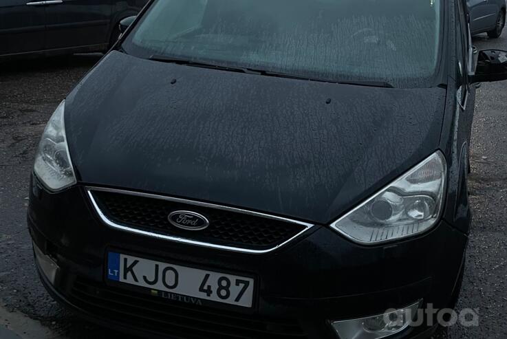 Ford Galaxy 2 generation Minivan