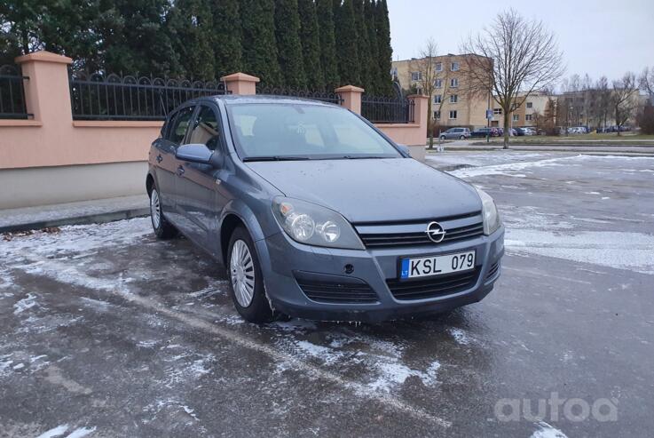 Opel Astra H Hatchback