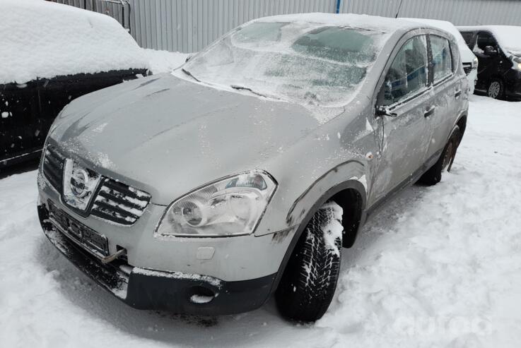 Nissan Qashqai 1 generation Crossover 5-doors