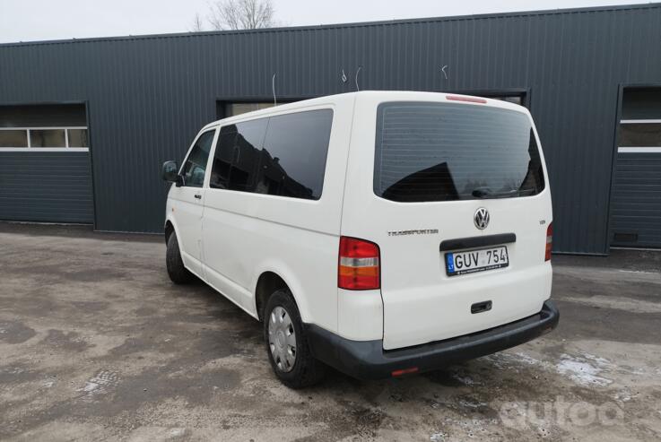 Volkswagen Transporter T5 Minivan 4-doors