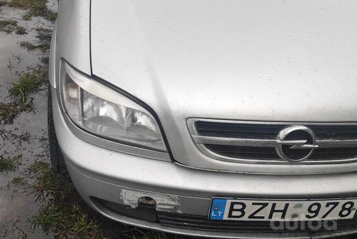 Opel Zafira B Minivan 5-doors