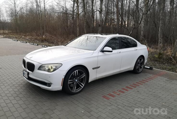 BMW 7 Series F01/F02 Sedan