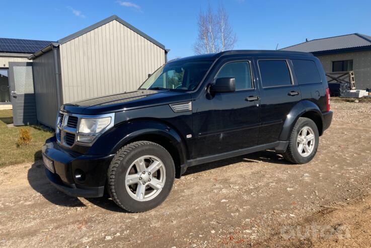 Dodge Nitro 1 generation SUV