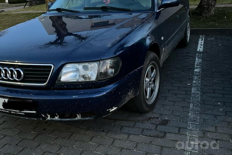 Audi A6 A4/C4 wagon