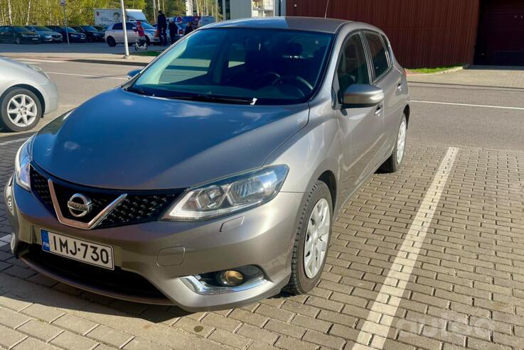 Nissan Pulsar NB17