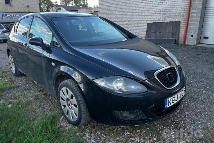 SEAT Leon 2 generation Hatchback 5-doors