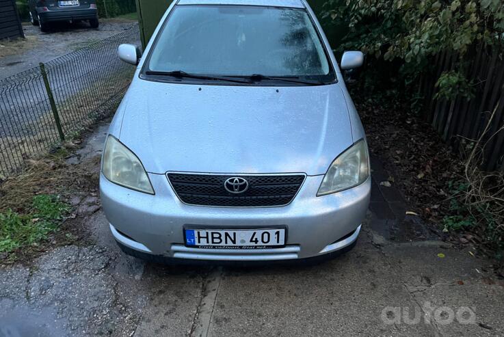 Toyota Corolla E120 Hatchback 5-doors