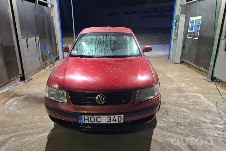 Volkswagen Passat B5 Sedan 4-doors