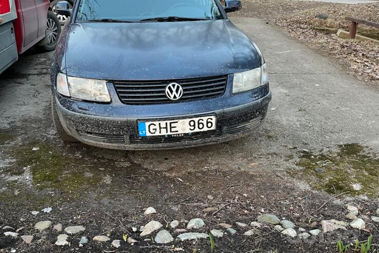 Volkswagen Passat B5 Sedan 4-doors