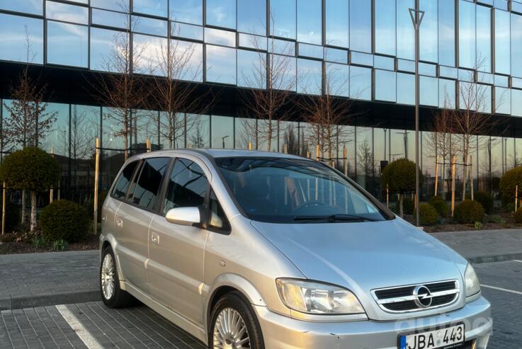 Opel Zafira A OPC minivan 5-doors