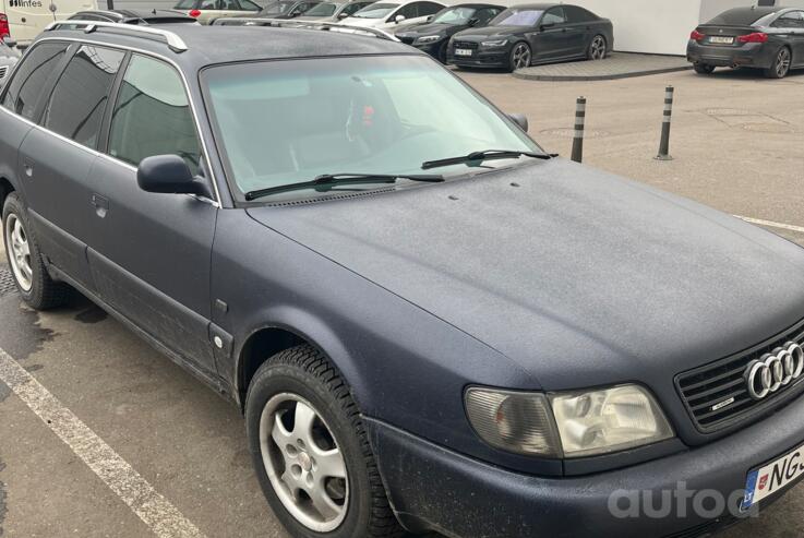 Audi A6 A4/C4 wagon