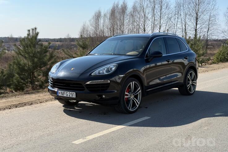 Porsche Cayenne 958 Crossover