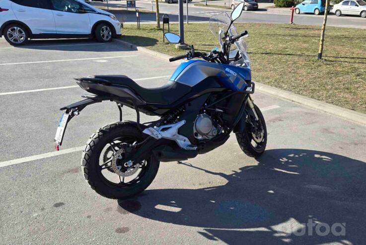 Cfmoto CFORCE