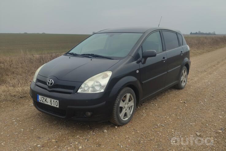 Toyota Corolla Verso 1 generation [restyling] -2 generation