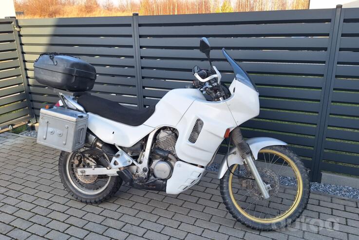 Honda XL