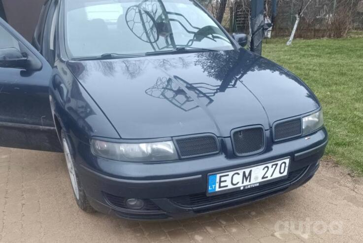 SEAT Toledo 2 generation Sedan