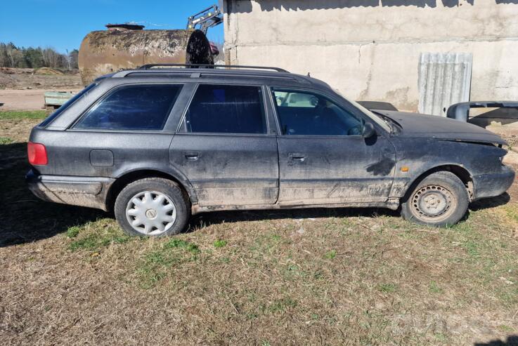 Audi A6 A4/C4 wagon