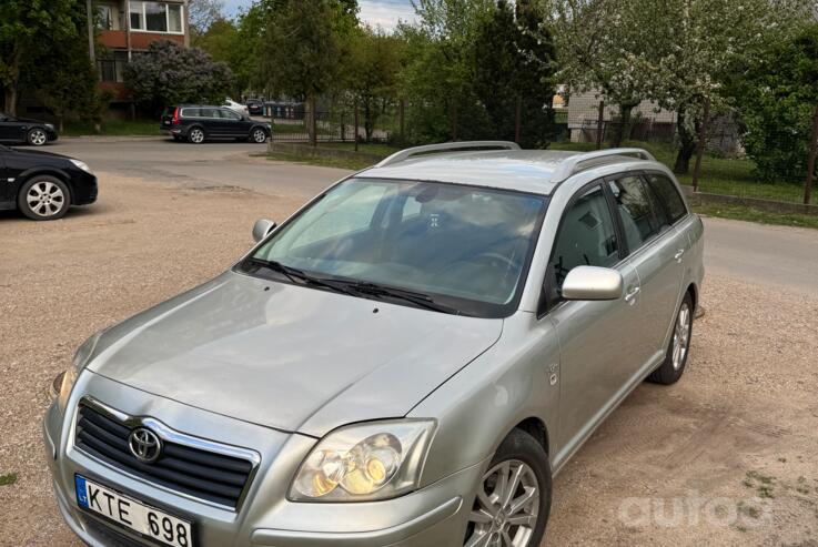 Toyota Avensis 2 generation wagon