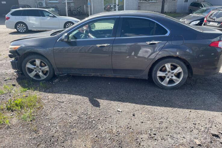 Honda Accord 8 generation Sedan 4-doors