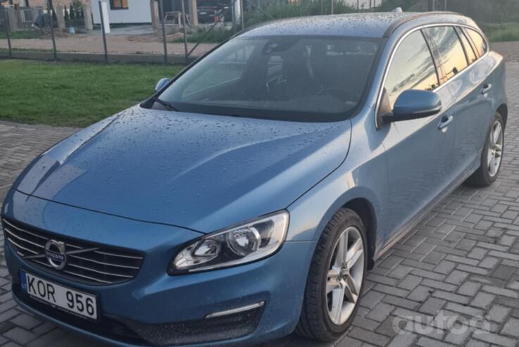 Volvo V60 1 generation [restyling] wagon 5-doors