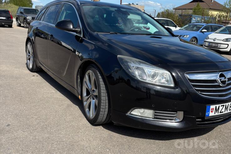 Opel Insignia A Sports Tourer wagon 5-doors