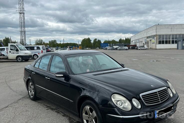 Mercedes-Benz E-Class W211 Sedan