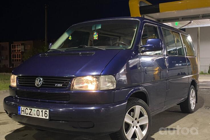 Volkswagen Caravelle T4 Minivan