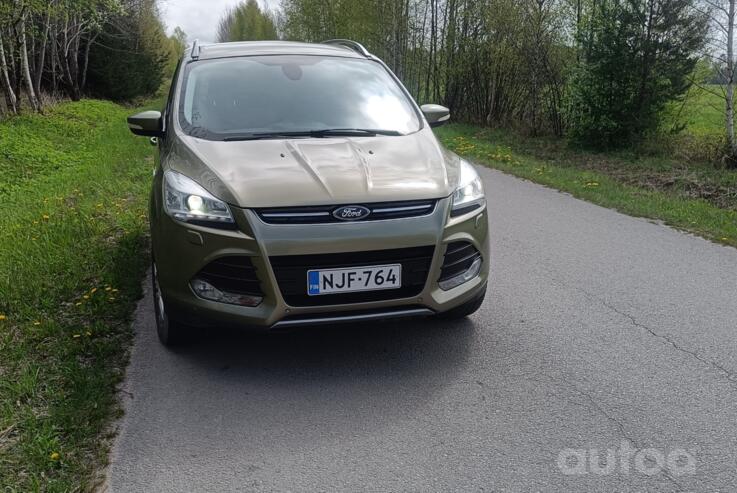 Ford Kuga 2 generation Crossover