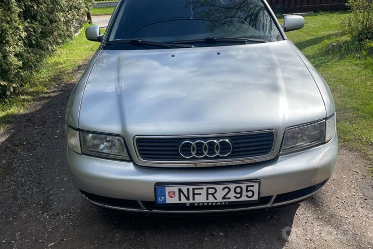 Audi A4 B5 Avant wagon 5-doors