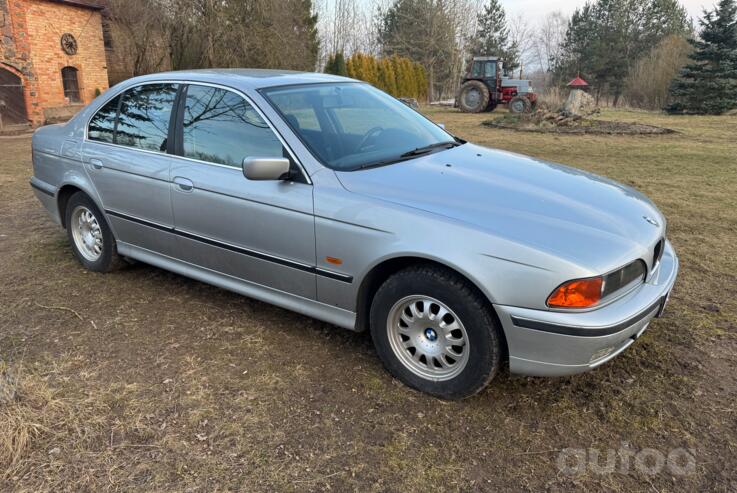 BMW 5 Series E39 Sedan 4-doors