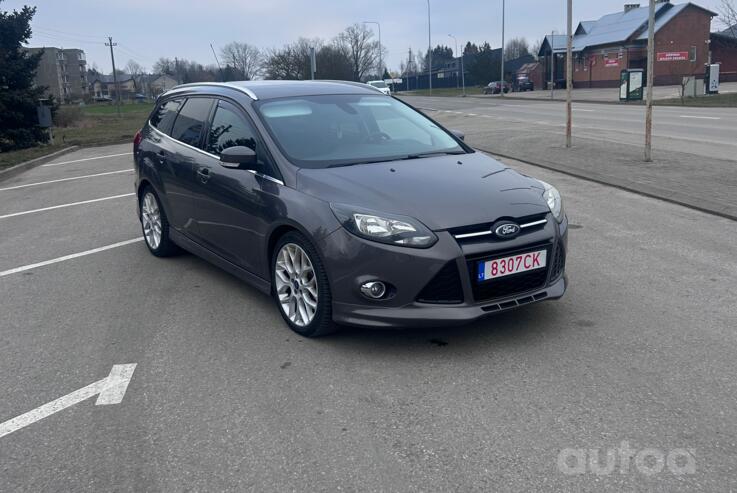 Ford Focus 3 generation ST wagon 5-doors