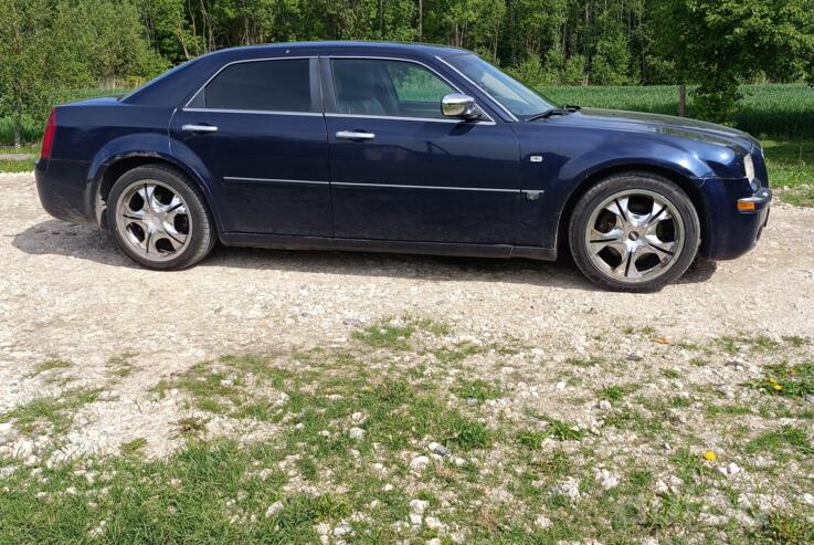 Chrysler 300C 1 generation Sedan 4-doors