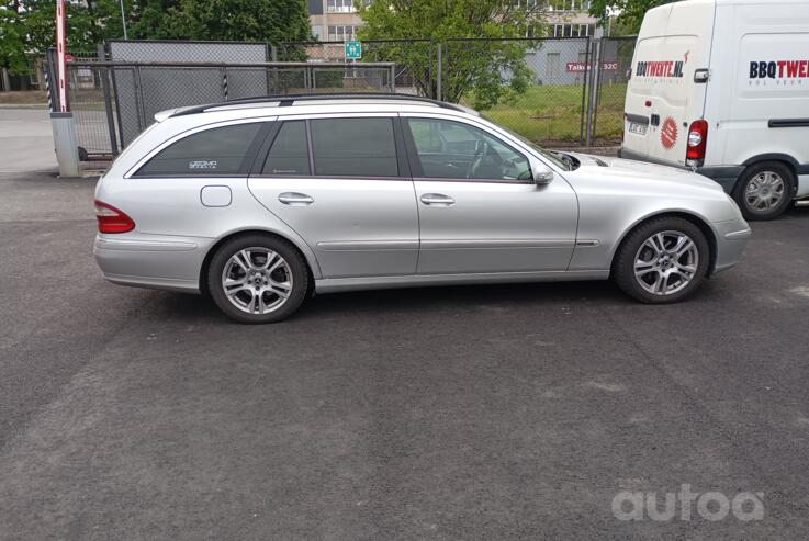 Mercedes-Benz E-Class W211/S211 wagon 5-doors