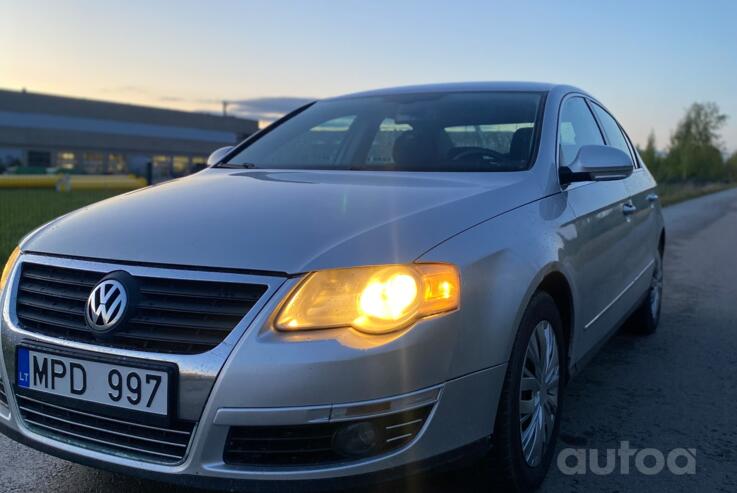 Volkswagen Passat B6 Sedan 4-doors