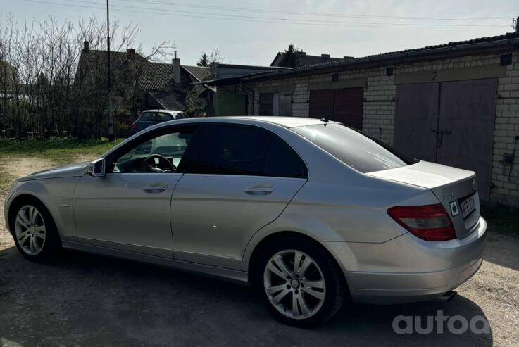 Mercedes-Benz C-Class W204/S204 Sedan 4-doors