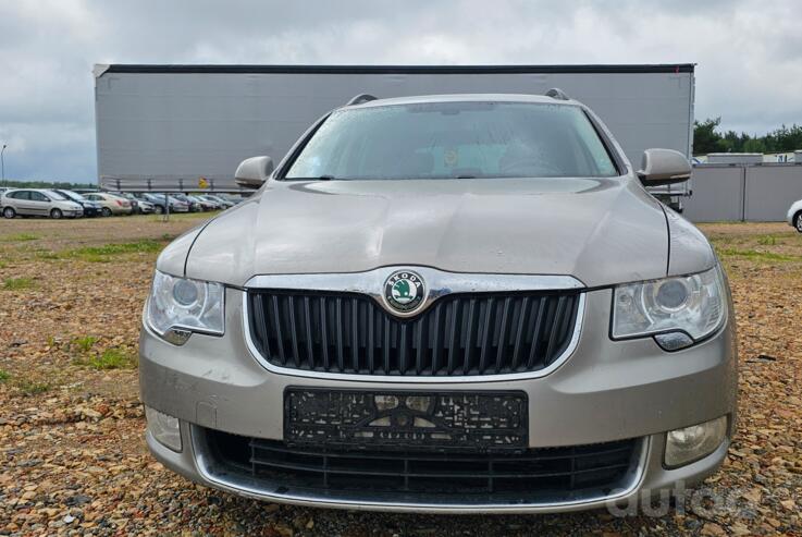 Skoda Superb 2 generation Combi wagon
