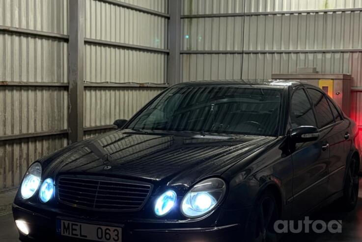 Mercedes-Benz E-Class W211 Sedan