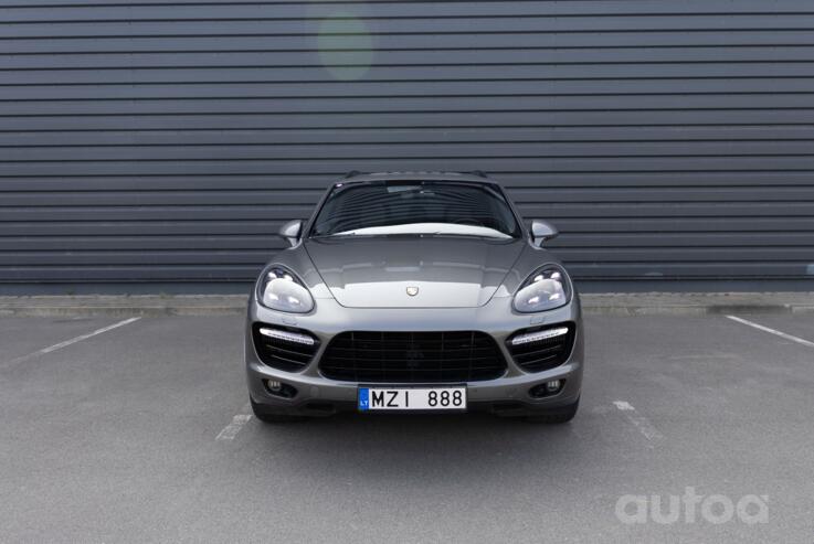 Porsche Cayenne 958 Crossover