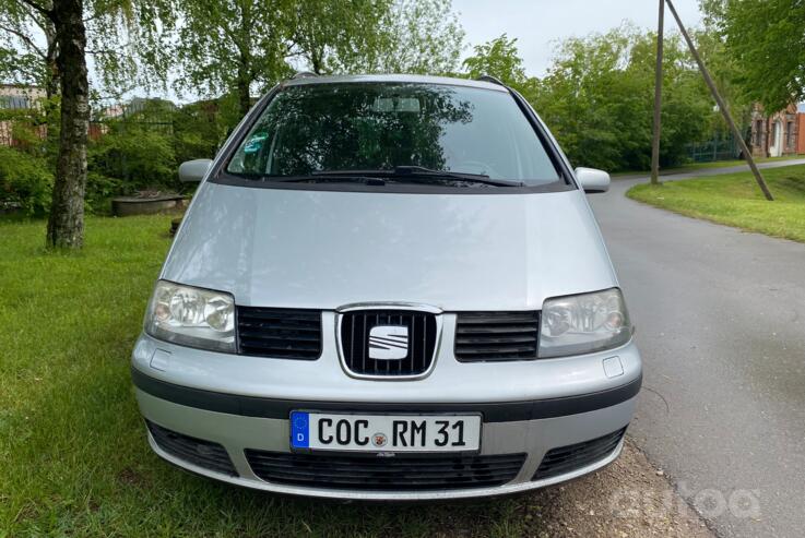 SEAT Alhambra 1 generation [restyling] Minivan