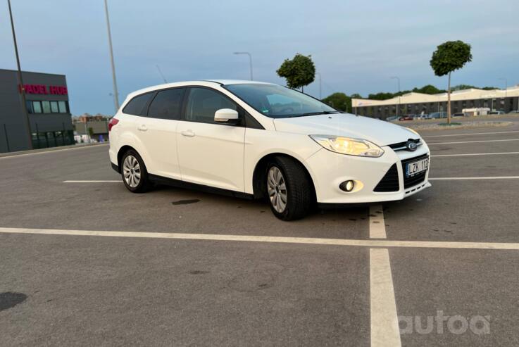 Ford Focus 3 generation Hatchback 5-doors