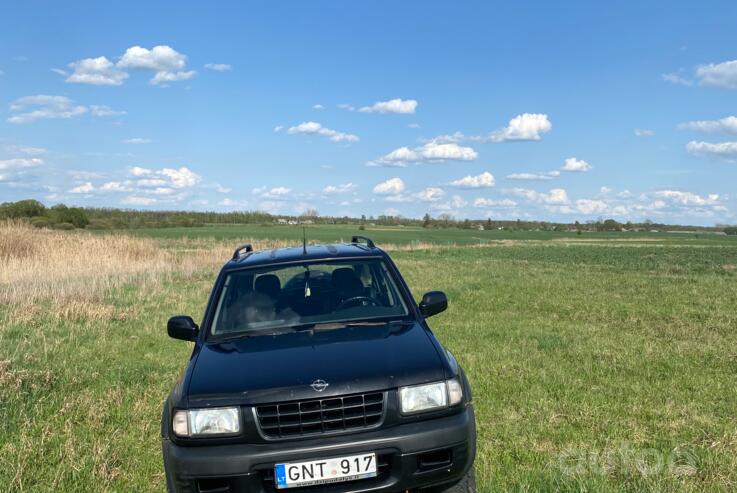 Opel Frontera B SUV 5-doors