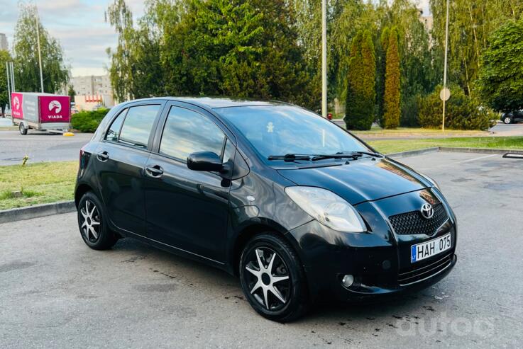 Toyota Yaris 2 generation [restyling]