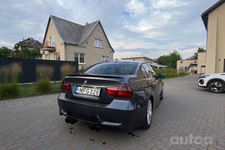 BMW 3 Series E90/E91/E92/E93 Sedan