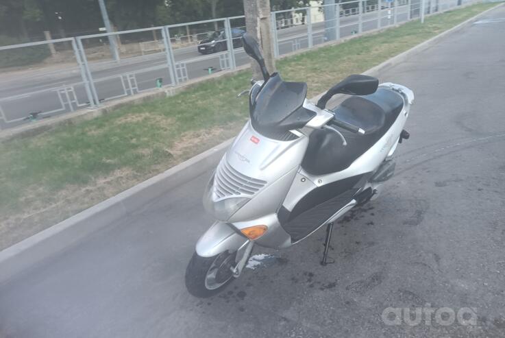 Aprilia Leonardo
