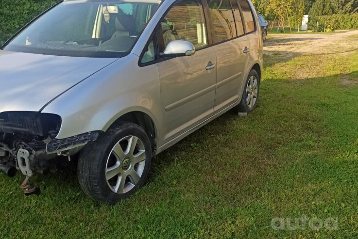 Volkswagen Touran 1 generation Minivan