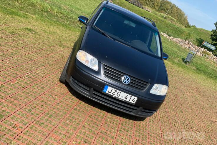 Volkswagen Touran 1 generation Minivan