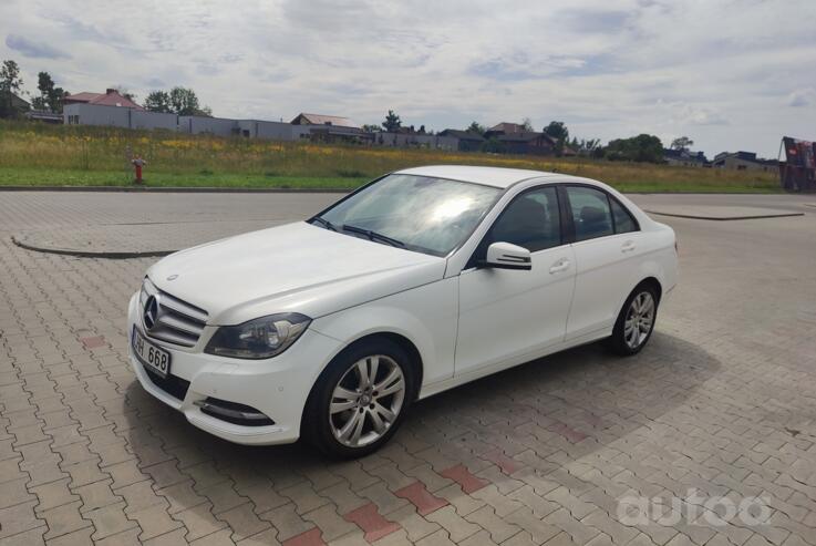 Mercedes-Benz C-Class W204/S204/C204 [restyling] Sedan 4-doors