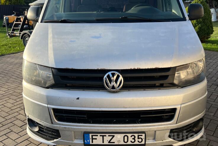 Volkswagen Transporter T5 Minivan 4-doors