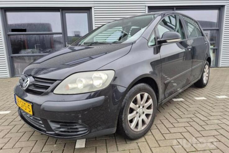 Volkswagen Golf Plus 1 generation