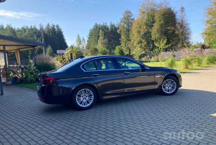 BMW 5 Series F07/F10/F11 Sedan